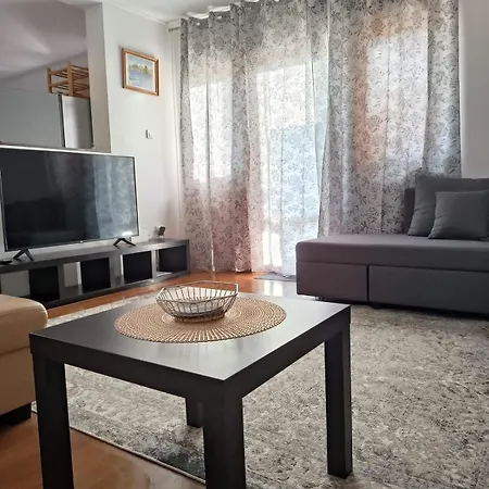 Yellow Balaton Apartment